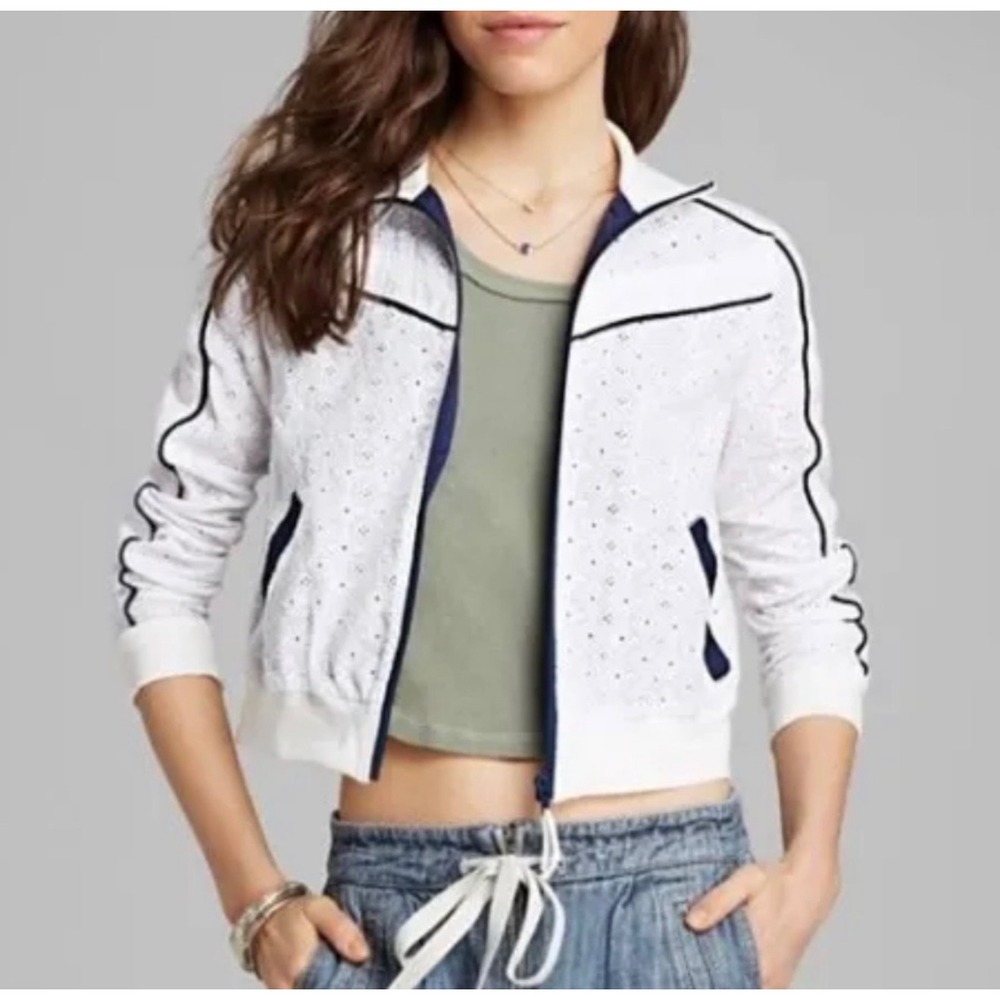 Free People White Eyelet Lace Bomber Jacket Navy Trim Womens Size Medium